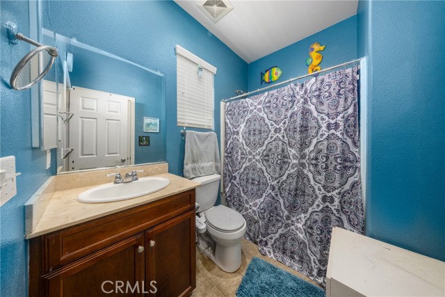 Detail Gallery Image 17 of 35 For 5537 Hartness Ct, Fontana,  CA 92336 - 4 Beds | 3/1 Baths