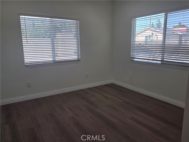 Detail Gallery Image 16 of 18 For 8644 N Corbin Ave, Northridge,  CA 91324 - 3 Beds | 3 Baths