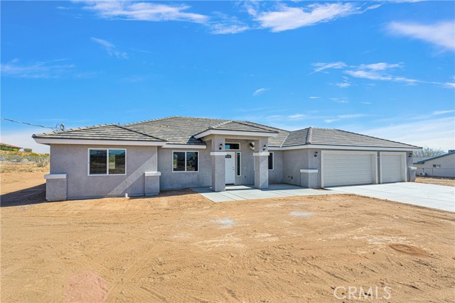 Detail Gallery Image 3 of 39 For 18702 Atlantic St, Hesperia,  CA 92345 - 4 Beds | 2/1 Baths