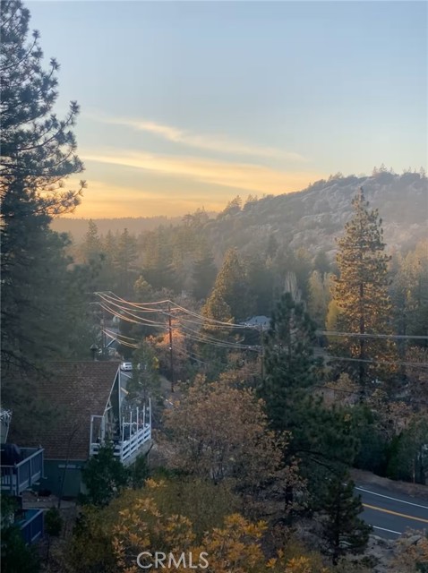 33012 Donner, Running Springs, CA 92308