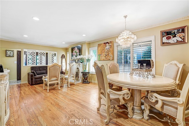 Detail Gallery Image 4 of 23 For 4313 Rhodes, Studio City,  CA 91604 - 4 Beds | 2 Baths