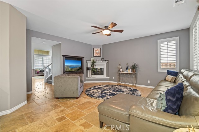 Detail Gallery Image 7 of 29 For 34274 Deergrass Way, Lake Elsinore,  CA 92532 - 3 Beds | 2/1 Baths