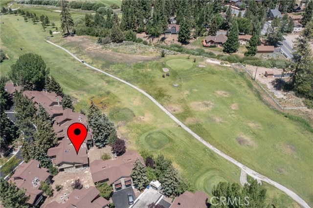 Detail Gallery Image 5 of 27 For 43093 Goldmine Woods, Big Bear Lake,  CA 92315 - 2 Beds | 2/1 Baths