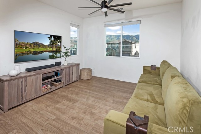 Detail Gallery Image 6 of 11 For 271 Rose St, Fillmore,  CA 93015 - 4 Beds | 4/1 Baths