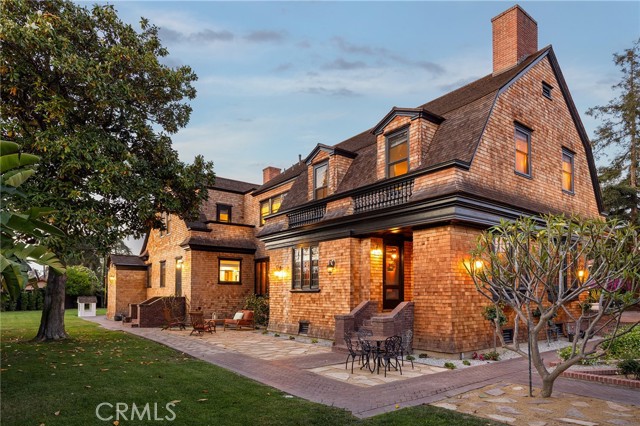 Detail Gallery Image 12 of 62 For 11 La Linda Dr, Long Beach,  CA 90807 - 8 Beds | 4/3 Baths