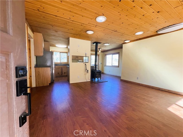 Detail Gallery Image 4 of 29 For 2200 St Anton Dr, –,  CA 93222 - 3 Beds | 3 Baths