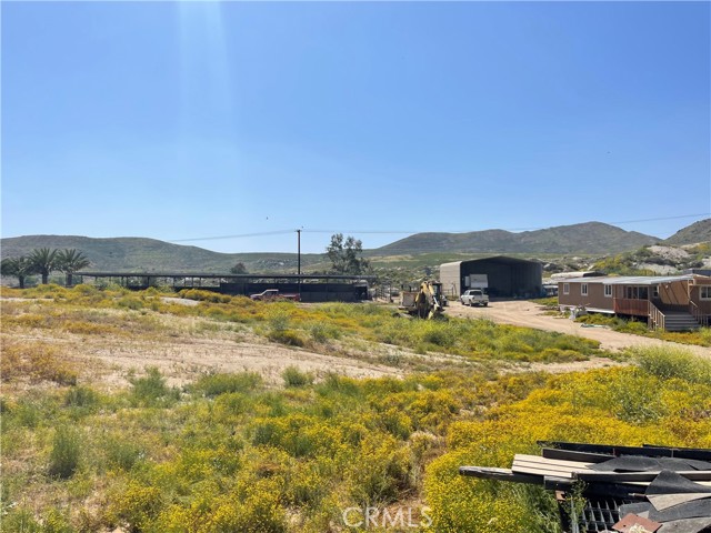 Detail Gallery Image 10 of 16 For 22285 Old Elsinore Rd, Perris,  CA 92570 - – Beds | – Baths