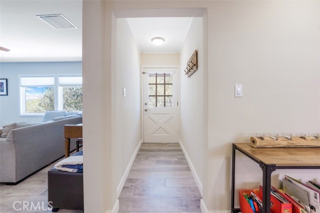 22960 Crespi Street, Woodland Hills CA: https://media.crmls.org/medias/ac72f9ed-67b7-4678-a622-6a12398d0020.jpg