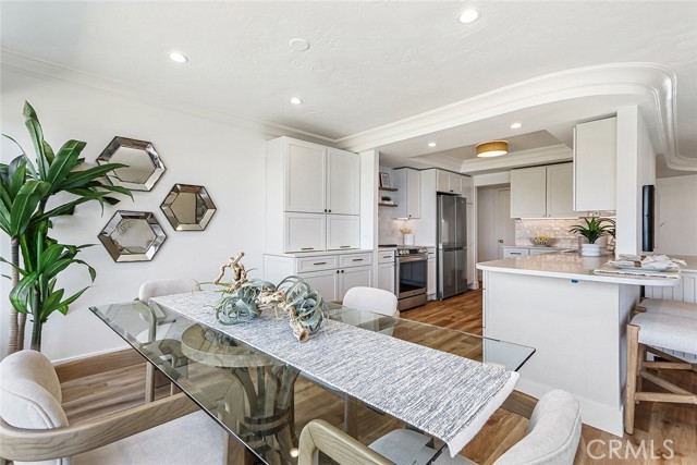639 Paseo De La Playa, Redondo Beach, California 90277, 2 Bedrooms Bedrooms, ,1 BathroomBathrooms,Residential,For Sale,Paseo De La Playa,SB25188474