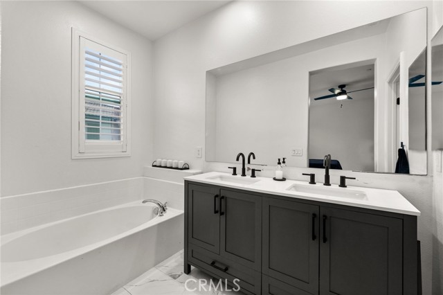40264 Calle Real, Murrieta CA: https://media.crmls.org/medias/ac739bbb-a196-480a-942b-3d7d3007b55a.jpg