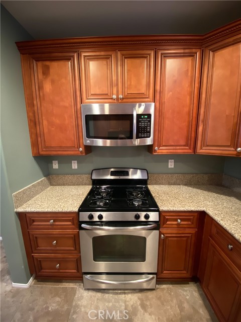 31925 Red Pine Way, Temecula CA: https://media.crmls.org/medias/ac73cf5d-0e3a-45ab-b042-04580ccfcde7.jpg