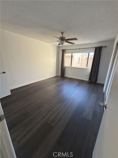 22038 Vanowen Street, Woodland Hills CA: https://media.crmls.org/medias/ac73dff5-ec1d-4f23-9d05-4453bf4ff8a1.jpg