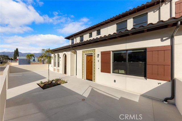 Detail Gallery Image 6 of 21 For 126 N New Ave #8,  Monterey Park,  CA 91755 - 3 Beds | 2/1 Baths