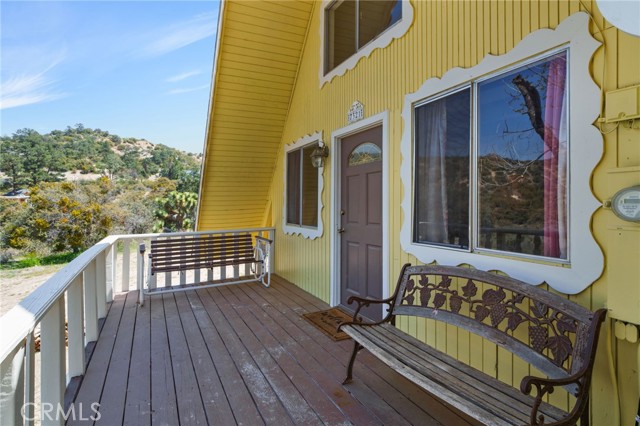 Detail Gallery Image 5 of 25 For 7321 Wild Horse Canyon Rd, Wrightwood,  CA 92397 - 3 Beds | 2 Baths