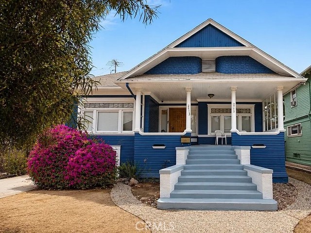 2713 S La Salle