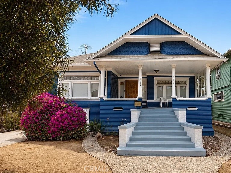 2713 S La Salle