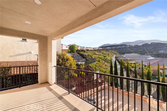 Detail Gallery Image 28 of 59 For 2413 Sierra Bella Dr, Corona,  CA 92882 - 5 Beds | 4/1 Baths