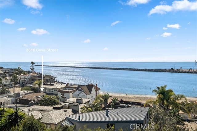 2616 Cove Street, Corona del Mar CA: https://media.crmls.org/medias/ac754df7-831e-4dcb-96a3-cf1a2f34effd.jpg