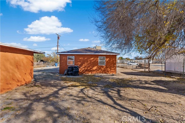 Detail Gallery Image 33 of 33 For 43331 Fairglen Rd, Lancaster,  CA 93535 - 3 Beds | 1 Baths