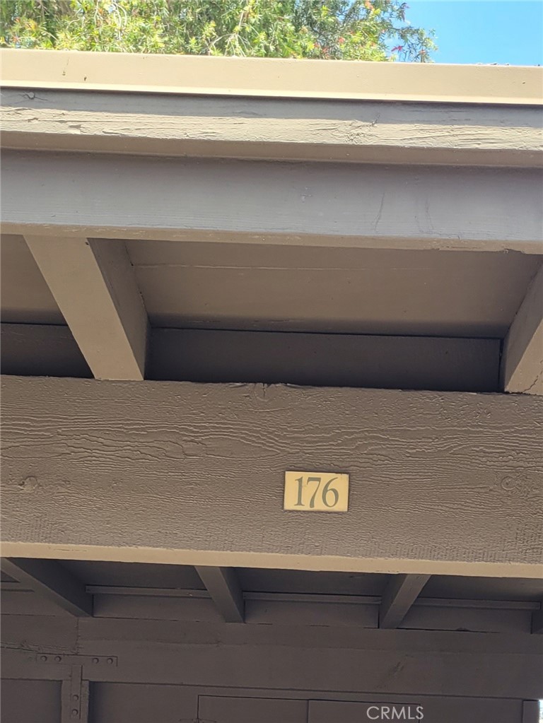 https://media.crmls.org/medias/ac77025b-05b0-4b5f-869d-e9958aa936b3.jpg?preset=X-Large