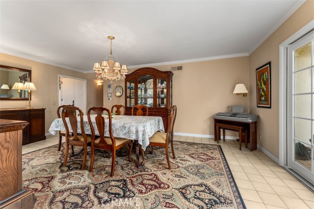 Detail Gallery Image 12 of 46 For 19512 Sierra Mia Rd, Irvine,  CA 92603 - 4 Beds | 2/1 Baths