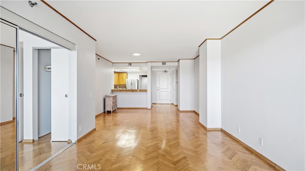 https://media.crmls.org/medias/ac77d00f-9bcb-40db-a2ec-8717dfa44288.jpg?preset=X-Large