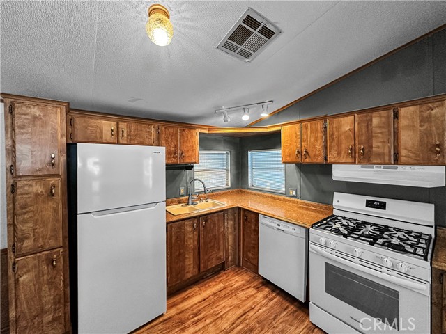 Detail Gallery Image 13 of 20 For 127 Sycamore, Oroville,  CA 95966 - 2 Beds | 2 Baths