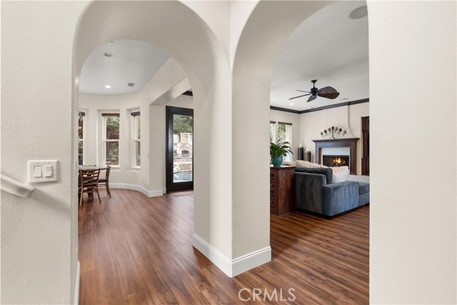 21 Calle Vista Del Sol, San Clemente CA: https://media.crmls.org/medias/ac780498-a6a4-4ce6-805b-9d94b7dcf7b5.jpg