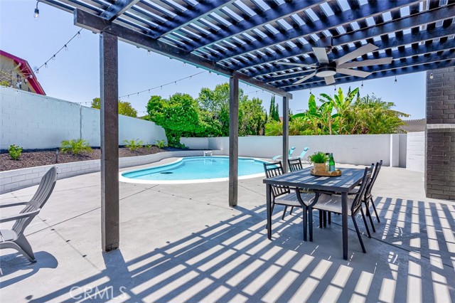 Detail Gallery Image 49 of 65 For 1350 S Ashington Ln, Anaheim,  CA 92804 - 4 Beds | 3 Baths