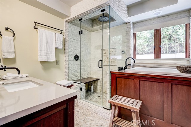 Detail Gallery Image 27 of 44 For 436 32nd St., Manhattan Beach,  CA 90266 - 4 Beds | 4 Baths