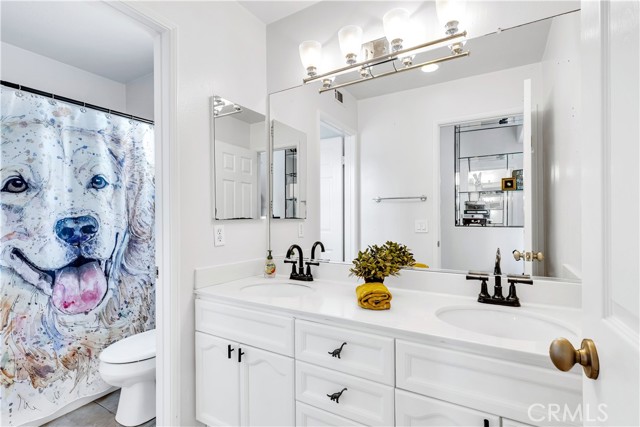 64 Vista del Valle, Aliso Viejo CA: https://media.crmls.org/medias/ac7a50cf-f78e-4068-9510-b5476fa765b7.jpg