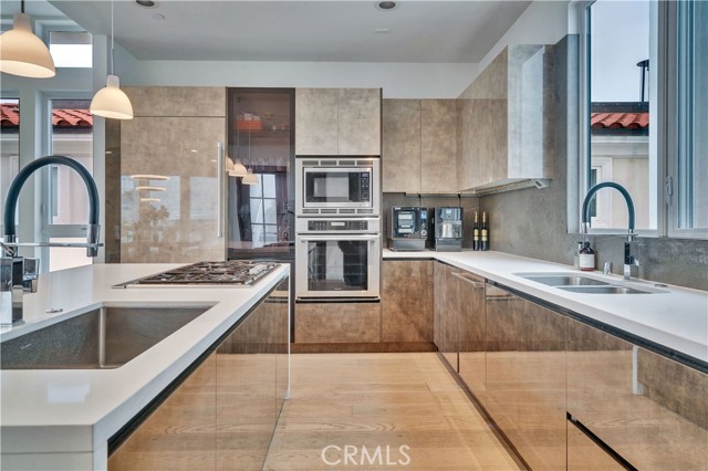 Detail Gallery Image 24 of 73 For 719 1st Pl, Hermosa Beach,  CA 90254 - 4 Beds | 4 Baths