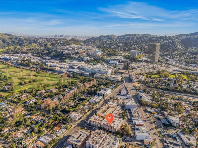 Detail Gallery Image 66 of 66 For 10626 Valley Spring #103,  Toluca Lake,  CA 91602 - 2 Beds | 2 Baths