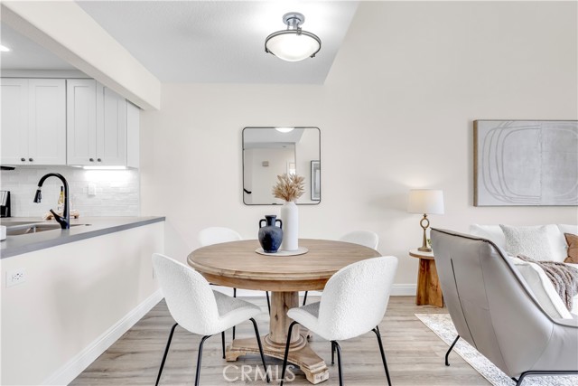 Detail Gallery Image 8 of 47 For 31 Cascada, Rancho Santa Margarita,  CA 92688 - 3 Beds | 3 Baths