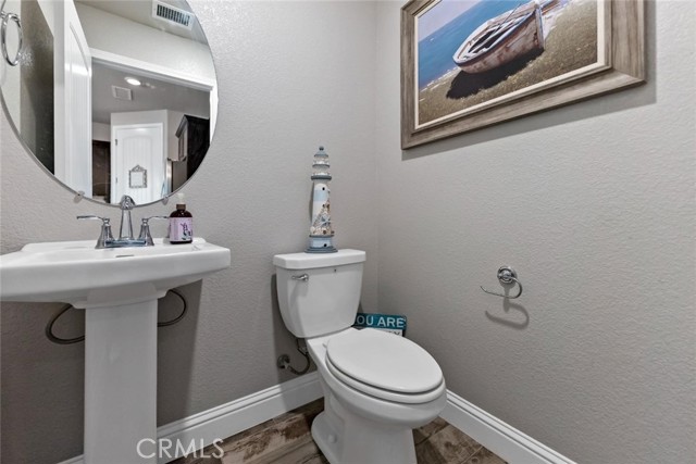 Detail Gallery Image 9 of 28 For 11473 N via Campagna Dr, Fresno,  CA 93730 - 5 Beds | 3/1 Baths