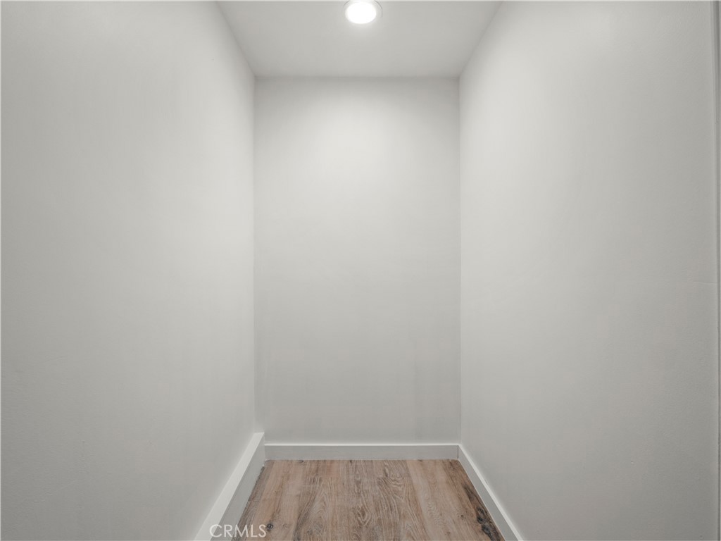 https://media.crmls.org/medias/ac7c466a-d8b9-4e56-a5a2-abdbdd13548a.jpg?preset=X-Large