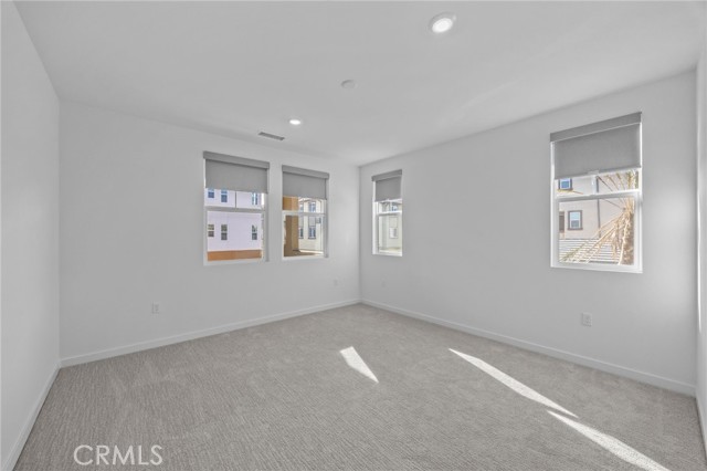 Detail Gallery Image 12 of 36 For 6137 Valentina Way #201,  Corona,  CA 92880 - 3 Beds | 2 Baths