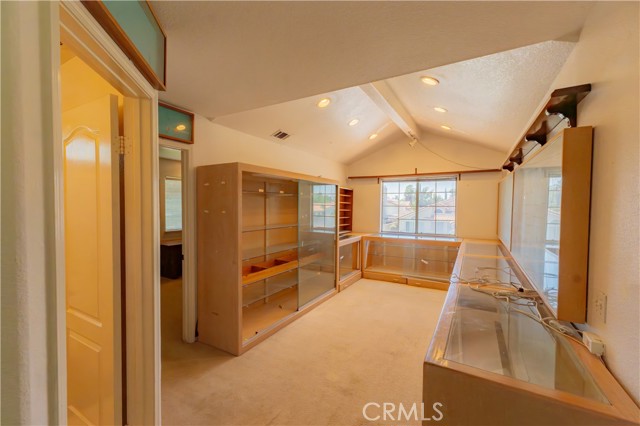 13674 Bennington Court, Fontana CA: https://media.crmls.org/medias/ac7cd396-1c42-4c34-85a5-4404a2c83ecc.jpg