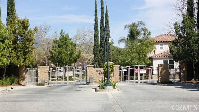33953 Lily Road, Yucaipa CA: https://media.crmls.org/medias/ac7d3b28-ce6e-4134-a04e-7d95c74a8995.jpg