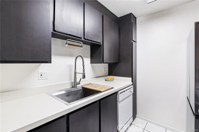 Detail Gallery Image 6 of 22 For 1610 Neil Armstrong St #313,  Montebello,  CA 90640 - 1 Beds | 1 Baths