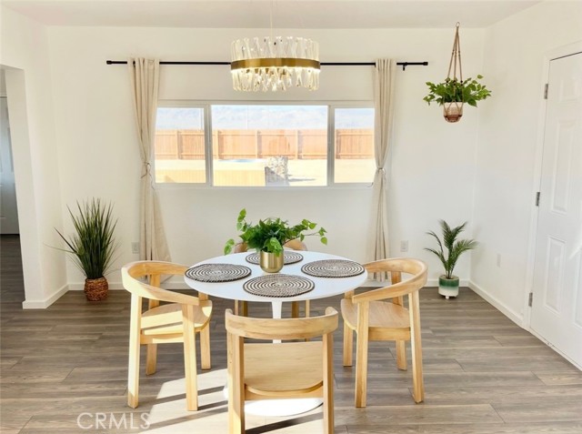 3191 Pearl Springs Avenue, 29 Palms CA: https://media.crmls.org/medias/ac7e05a4-2a2f-49ea-b4de-583b4b357933.jpg