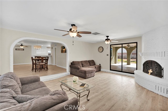 Detail Gallery Image 12 of 31 For 912 Kelly, Barstow,  CA 92311 - 3 Beds | 1 Baths