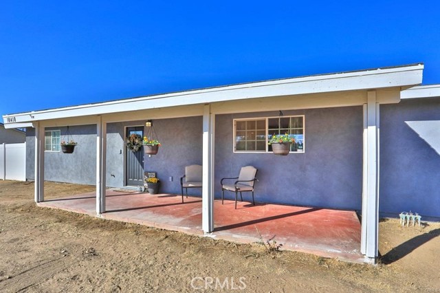 Detail Gallery Image 1 of 1 For 10418 Locust Ave, Hesperia,  CA 92345 - 3 Beds | 2 Baths