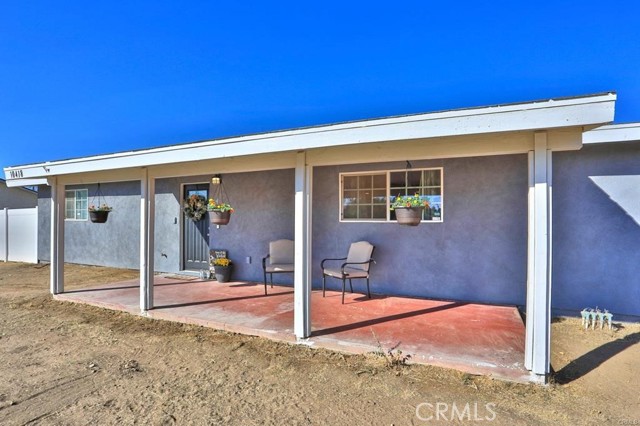 Detail Gallery Image 1 of 1 For 10418 Locust Ave, Hesperia,  CA 92345 - 3 Beds | 2 Baths