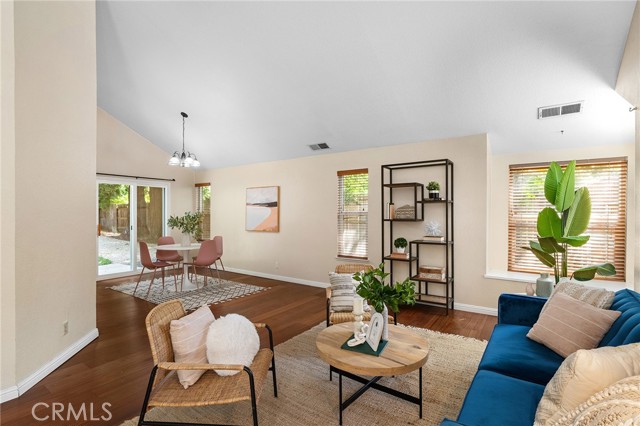 Detail Gallery Image 8 of 42 For 791 Victorian Park Dr, Chico,  CA 95926 - 4 Beds | 2/1 Baths