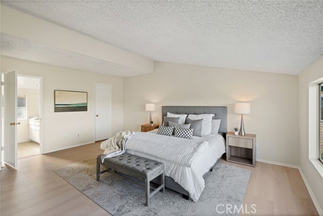 Detail Gallery Image 33 of 64 For 5932 Ellenview Ave, Woodland Hills,  CA 91367 - 5 Beds | 4 Baths
