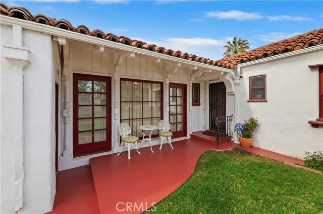 Image 7 of 73 For 4202 University