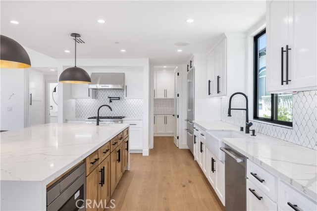 926 17th St, Hermosa Beach CA: https://media.crmls.org/medias/ac82af2f-a406-44d7-baf8-b921275fc51a.jpg