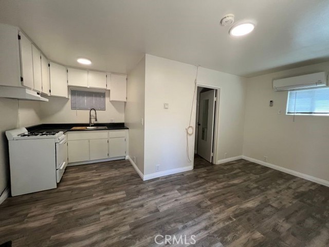 5893 Oak Knolls Road, Simi Valley CA: https://media.crmls.org/medias/ac832ce5-1871-44c1-9bf1-e98263960e9b.jpg