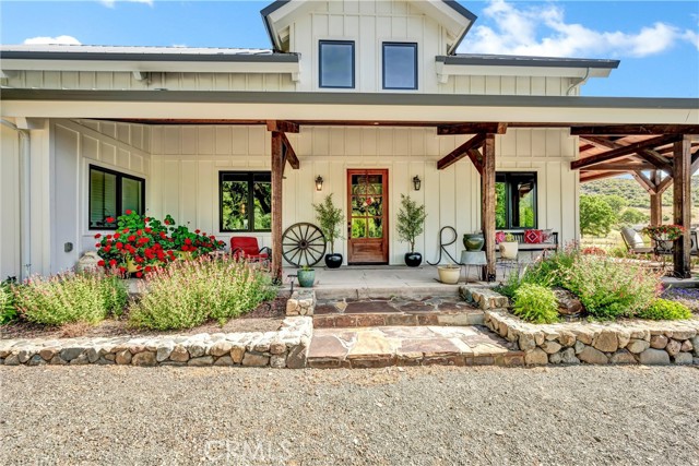 Detail Gallery Image 6 of 49 For 19676 Highway 175, Middletown,  CA 95461 - 3 Beds | 3 Baths